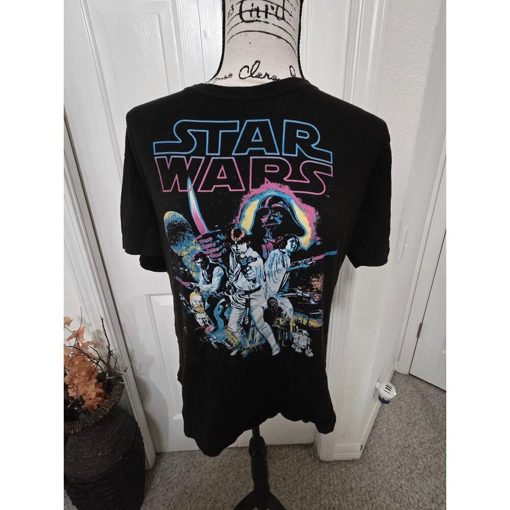 Women's Star Wars Tee Size L EUC